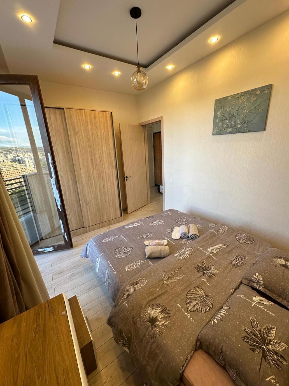 Apartment In The Center Тбилиси Экстерьер фото